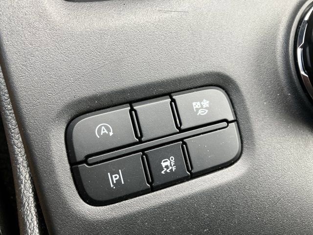 Certified 2024 Ford Ranger Lariat w/ Trailer Tow Package image 9