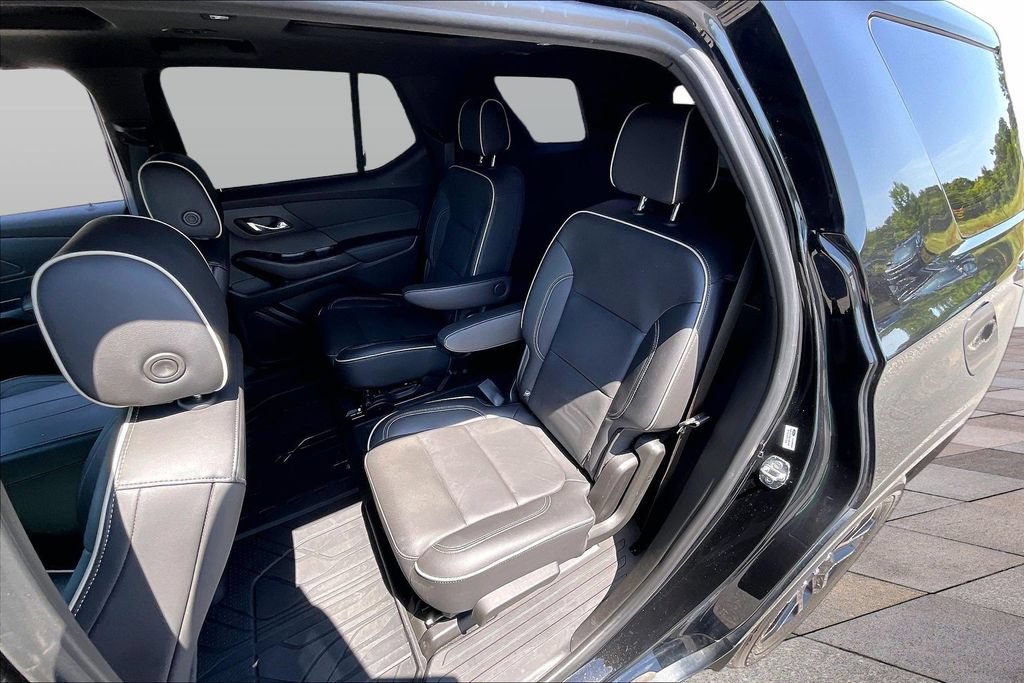 Used 2022 Chevrolet Traverse Premier w/ LPO, Floor Liner Package FWD image 26