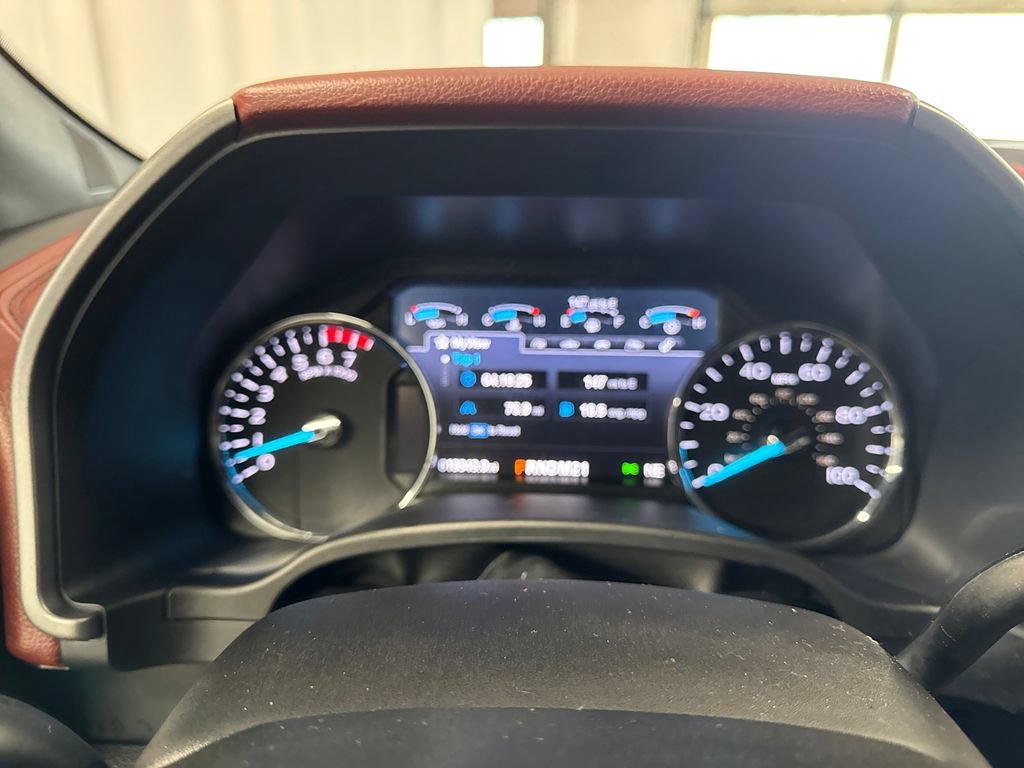 Certified 2019 Ford F350 Platinum w/ FX4 Off-Road Package AWD/4WD image 15