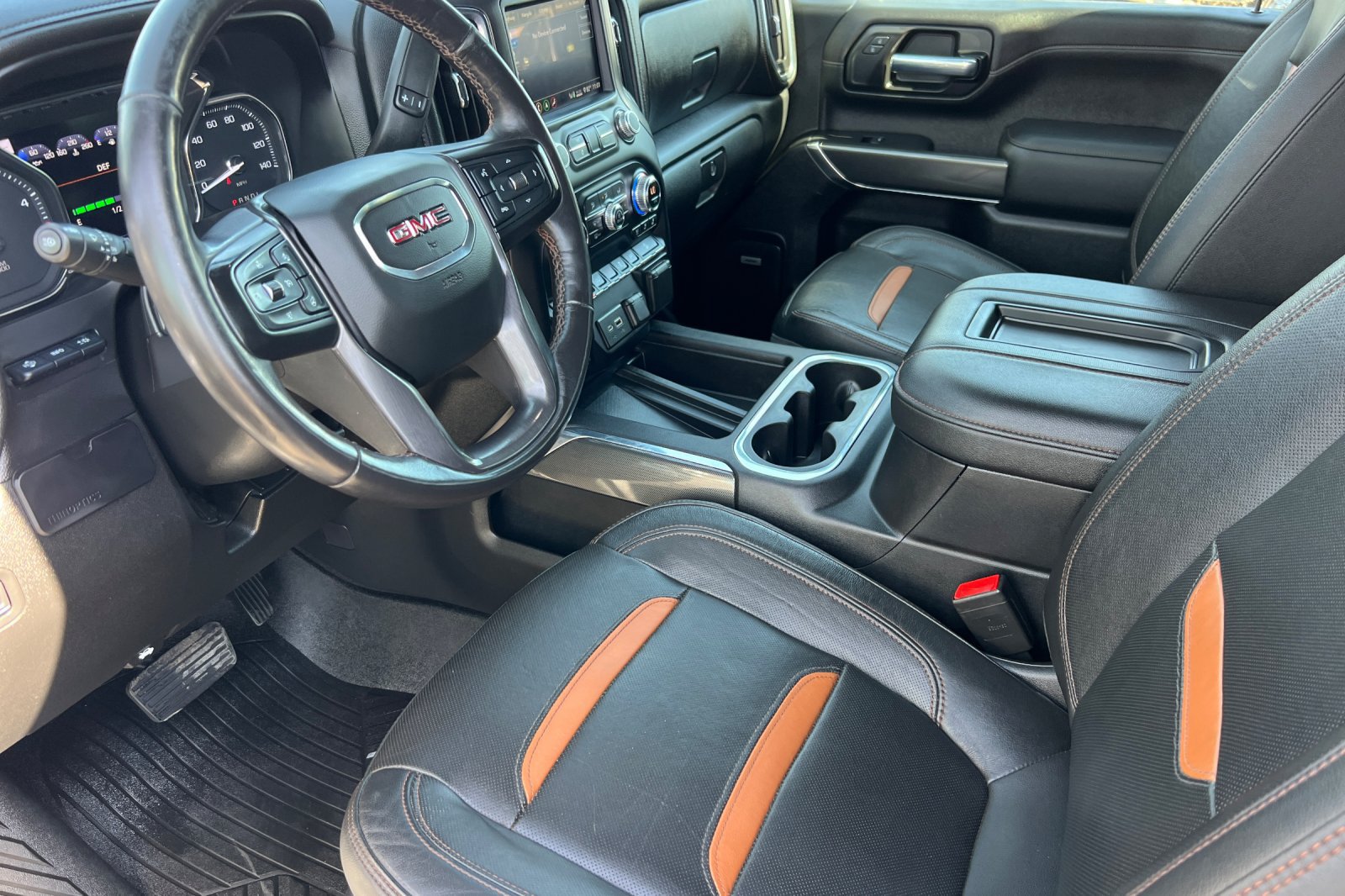 Used 2020 GMC Sierra 2500 AT4 w/ AT4 Premium Package AWD/4WD image 11