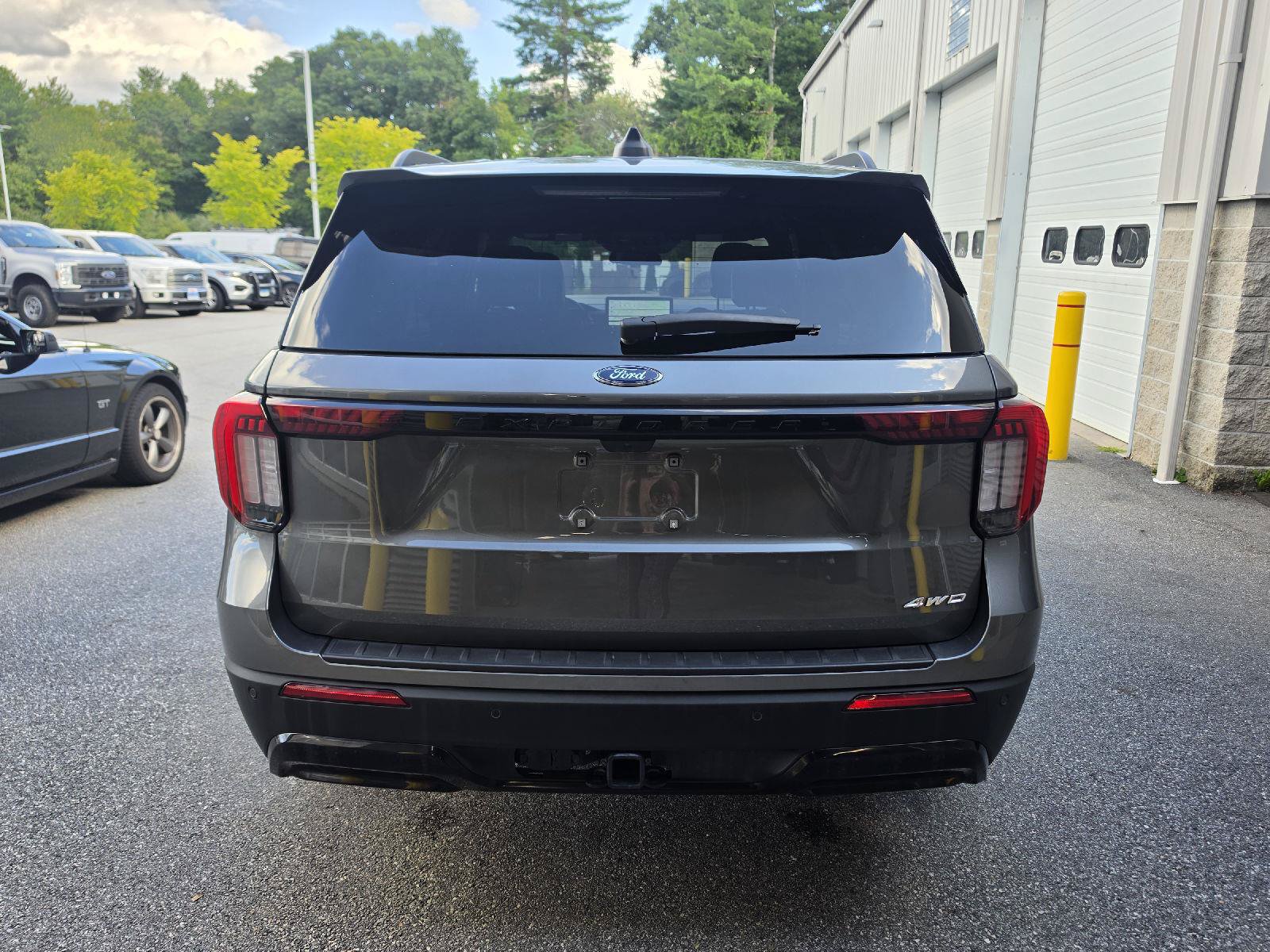Certified 2026 Ford Explorer ST-Line AWD/4WD image 4