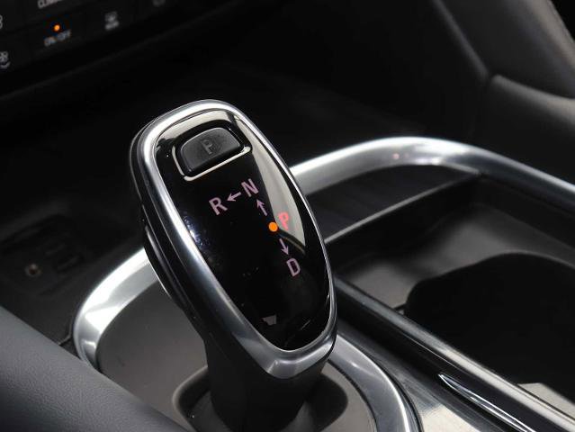 Used 2020 Buick Enclave Premium w/ Sun and Sites Package image 31