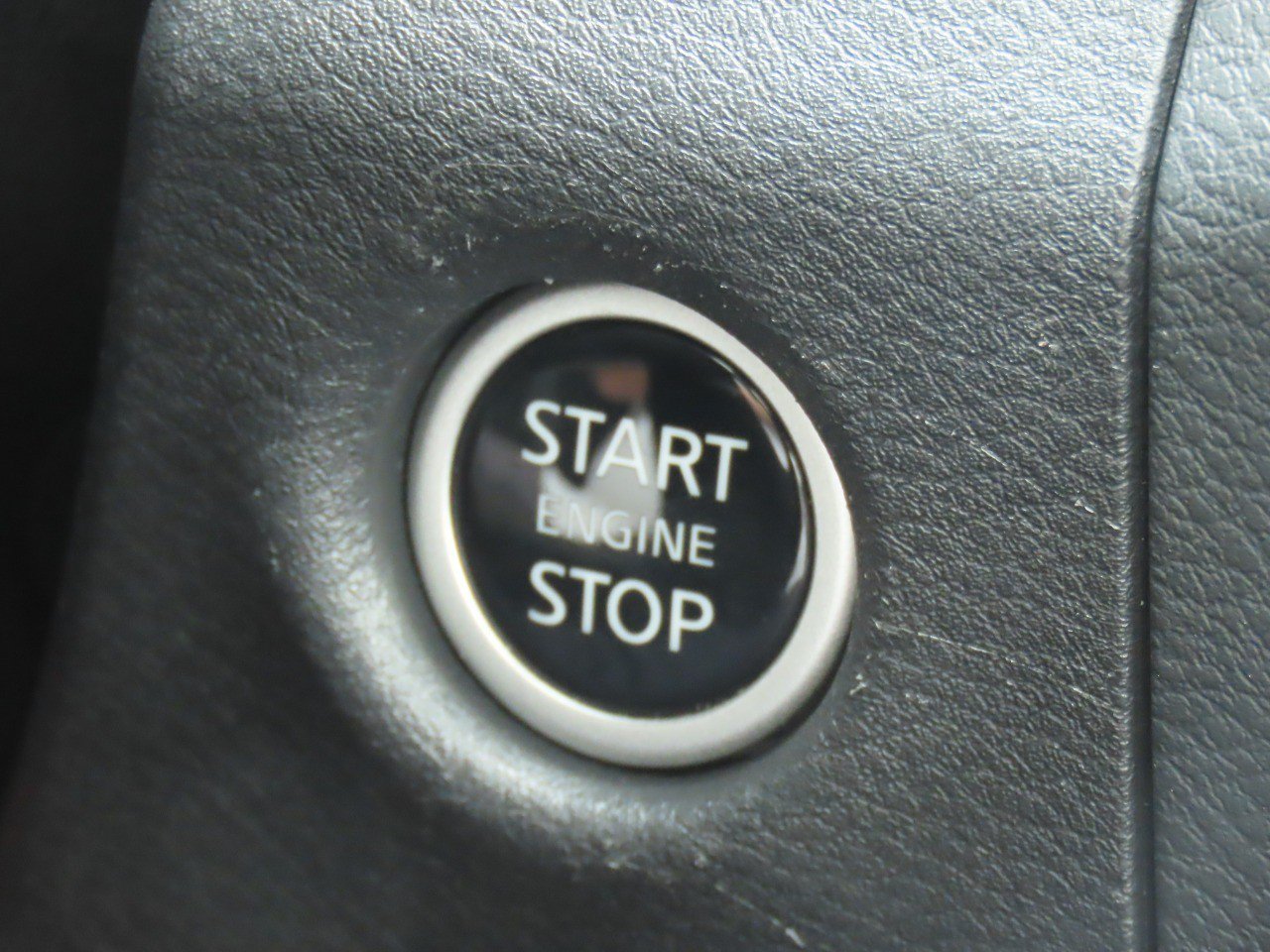 Used 2023 Nissan Frontier PRO-4X w/ Pro-4X Premium Package AWD/4WD image 28