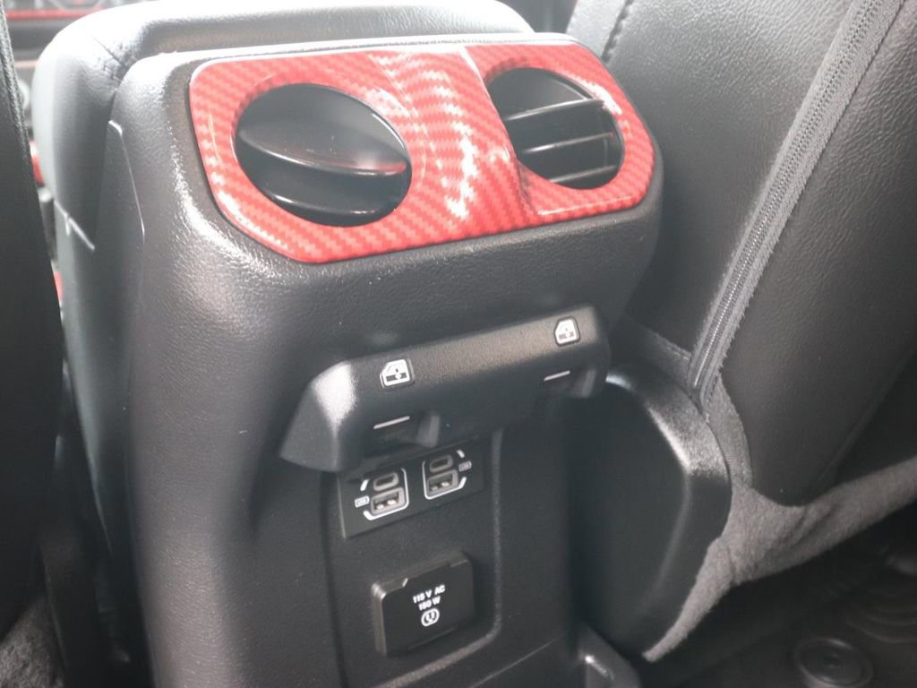Used 2021 Jeep Wrangler Unlimited Sahara AWD/4WD image 15