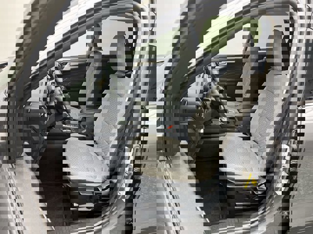 Certified 2021 Ford Escape SE image 18