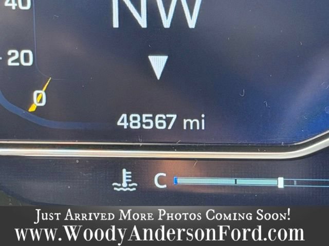 Used 2024 Chevrolet Tahoe Z71 AWD/4WD image 15