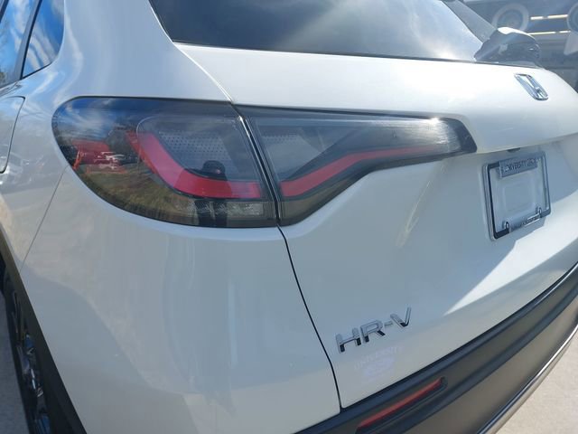 Used 2025 Honda HR-V Sport image 31
