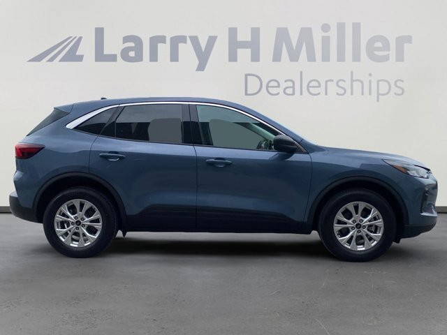 Certified 2023 Ford Escape Active w/ Tech Pack #1 AWD/4WD image 5