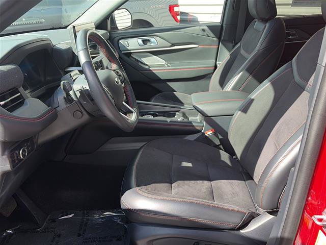 Certified 2025 Ford Explorer ST AWD/4WD image 9