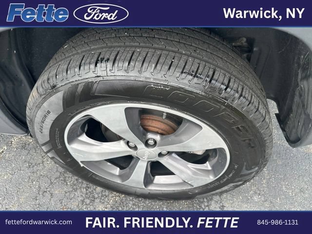Used 2020 Jeep Cherokee Limited AWD/4WD image 11