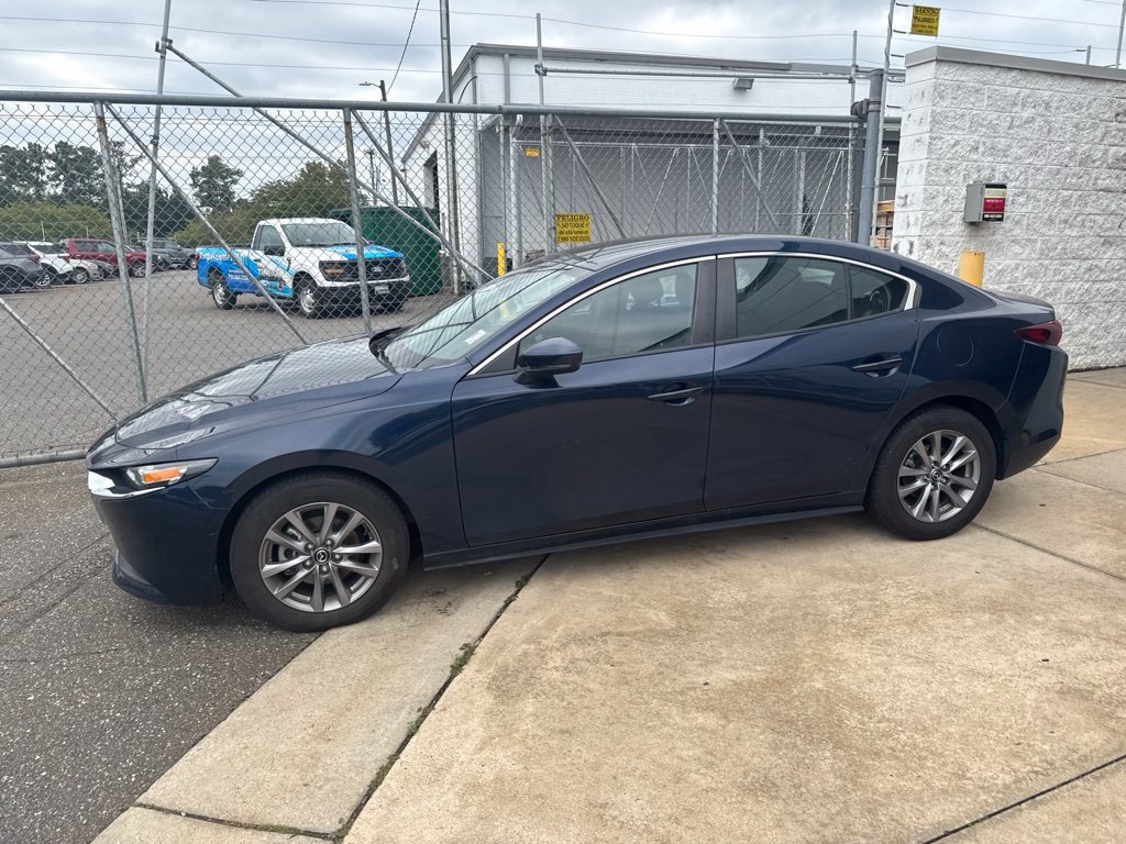 Used 2024 MAZDA MAZDA3 s FWD image 10