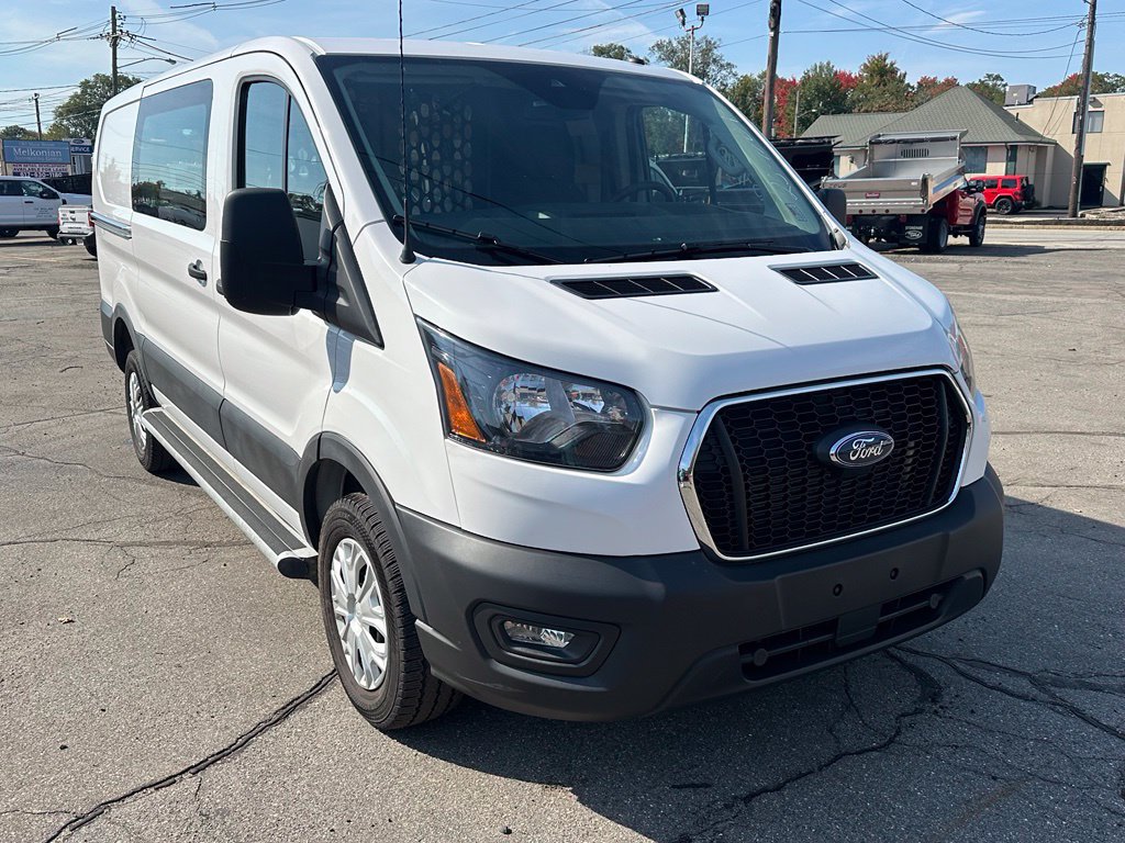 Certified 2025 Ford Transit 250 Low Roof w/ Exterior Upgrade Package RWD image 3