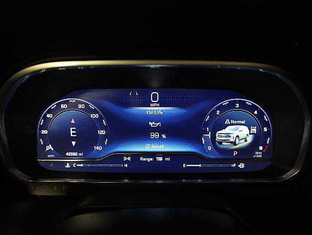 Used 2023 Chevrolet Tahoe Premier image 16