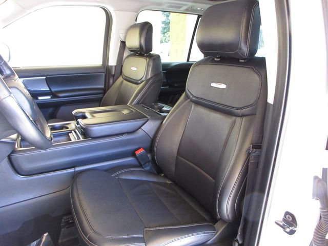 Certified 2025 Ford Expedition Max Platinum image 12