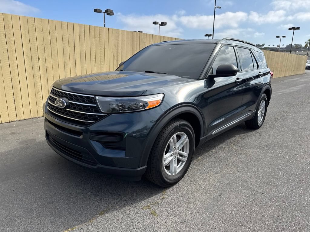 Certified 2024 Ford Explorer XLT RWD image 17