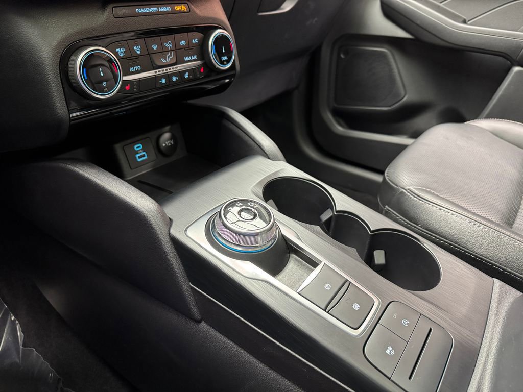Certified 2022 Ford Escape SEL image 22