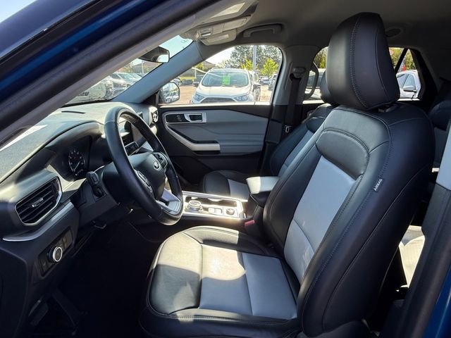 Certified 2023 Ford Explorer XLT w/ Equipment Group 202A AWD/4WD image 6