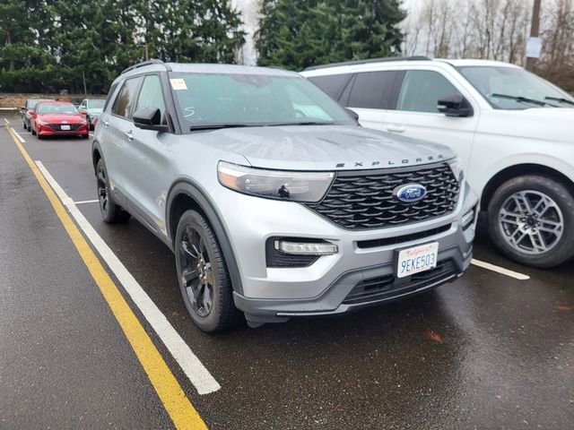 Certified 2022 Ford Explorer ST-Line w/ Class IV Trailer Tow Package image 2