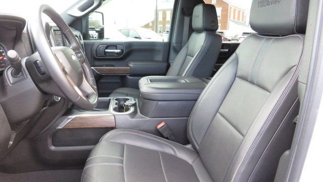 Used 2022 Chevrolet Silverado 3500 High Country image 10