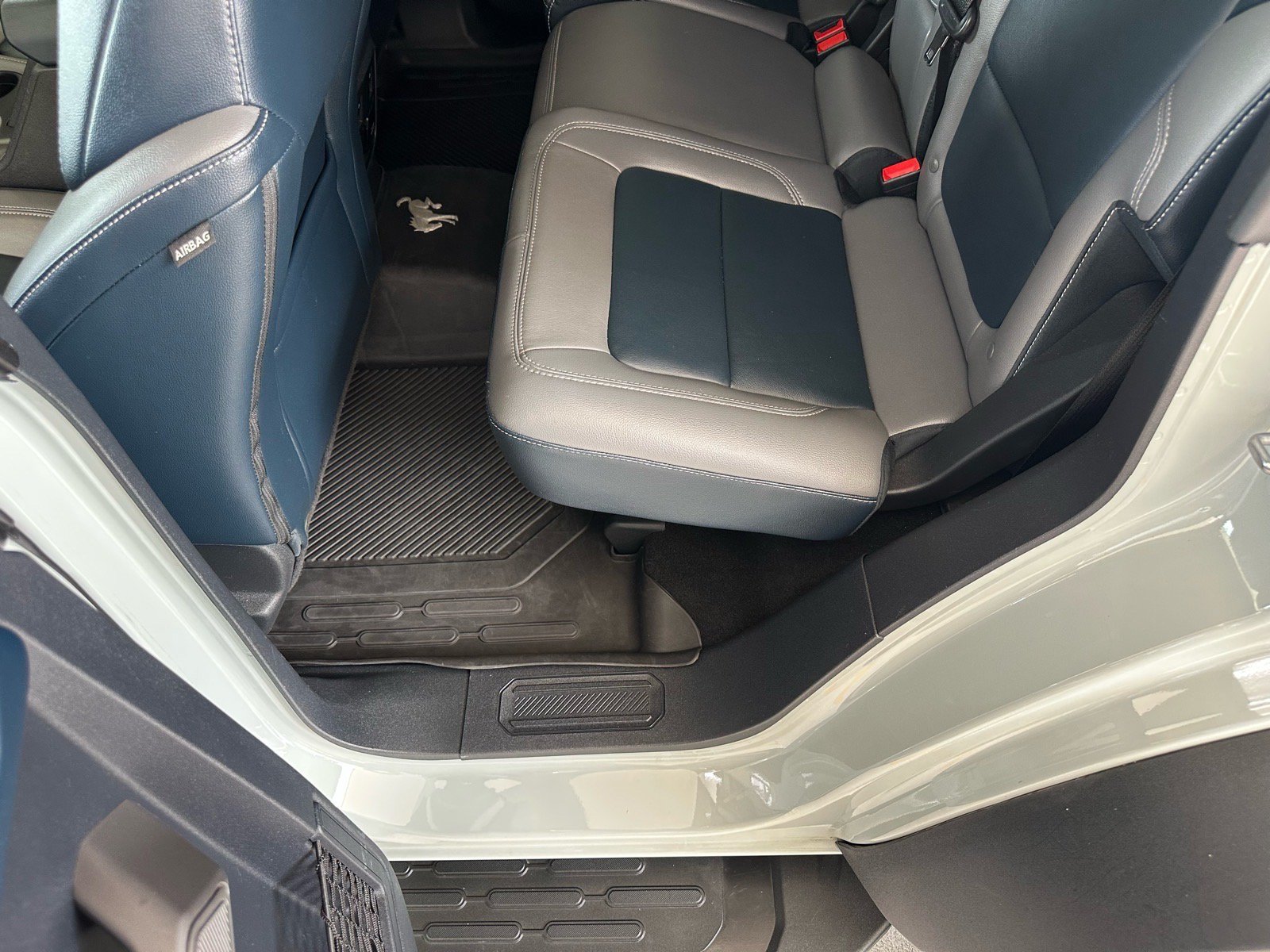 Certified 2022 Ford Bronco Outer Banks w/ Sasquatch Package AWD/4WD image 22