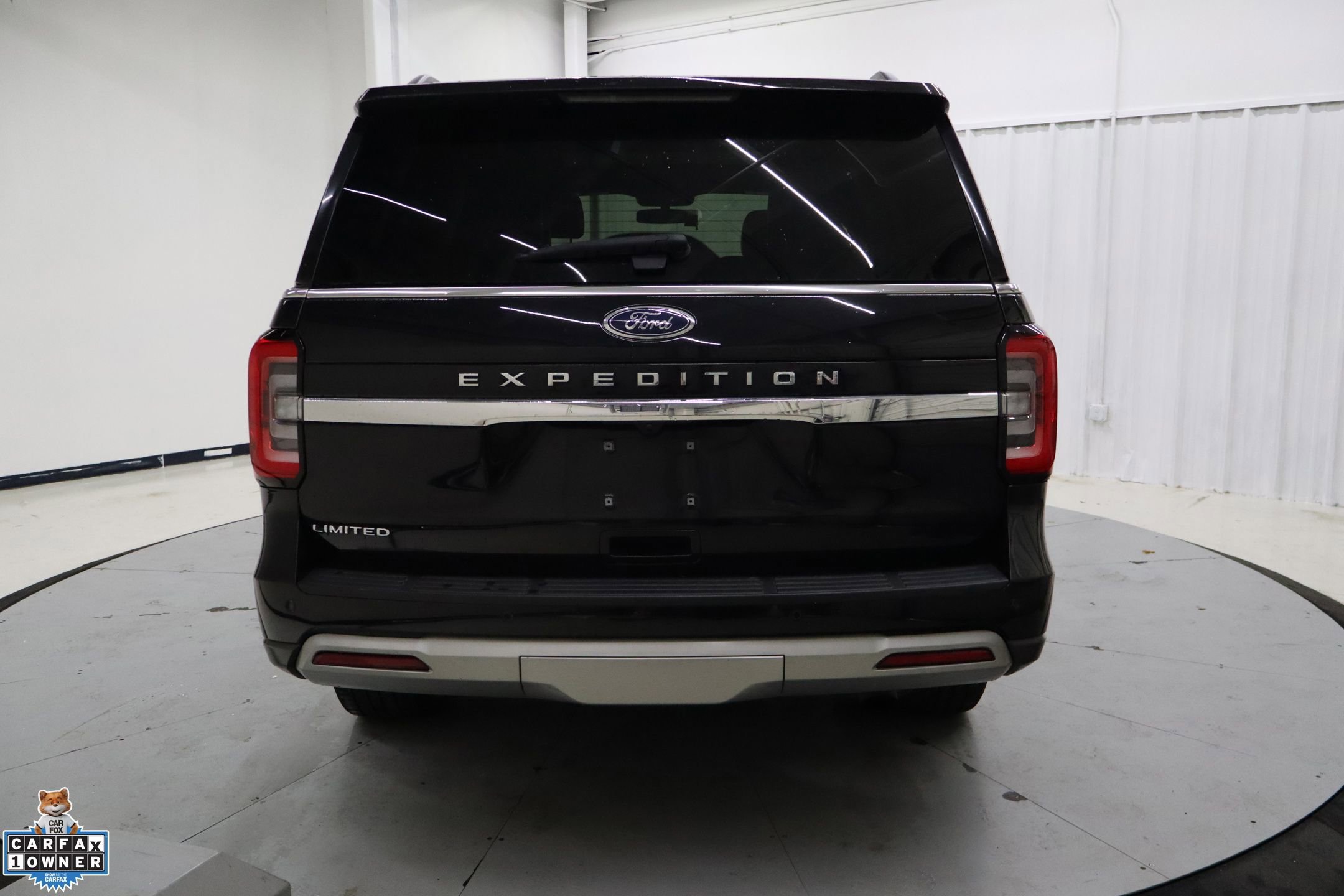 Certified 2024 Ford Expedition Limited image 4