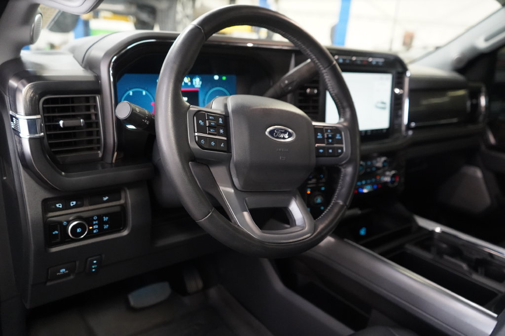Certified 2024 Ford F250 Lariat w/ Lariat Ultimate Package AWD/4WD image 21