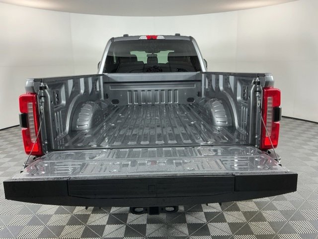 Certified 2025 Ford F350 Lariat w/ FX4 Off-Road Package image 8