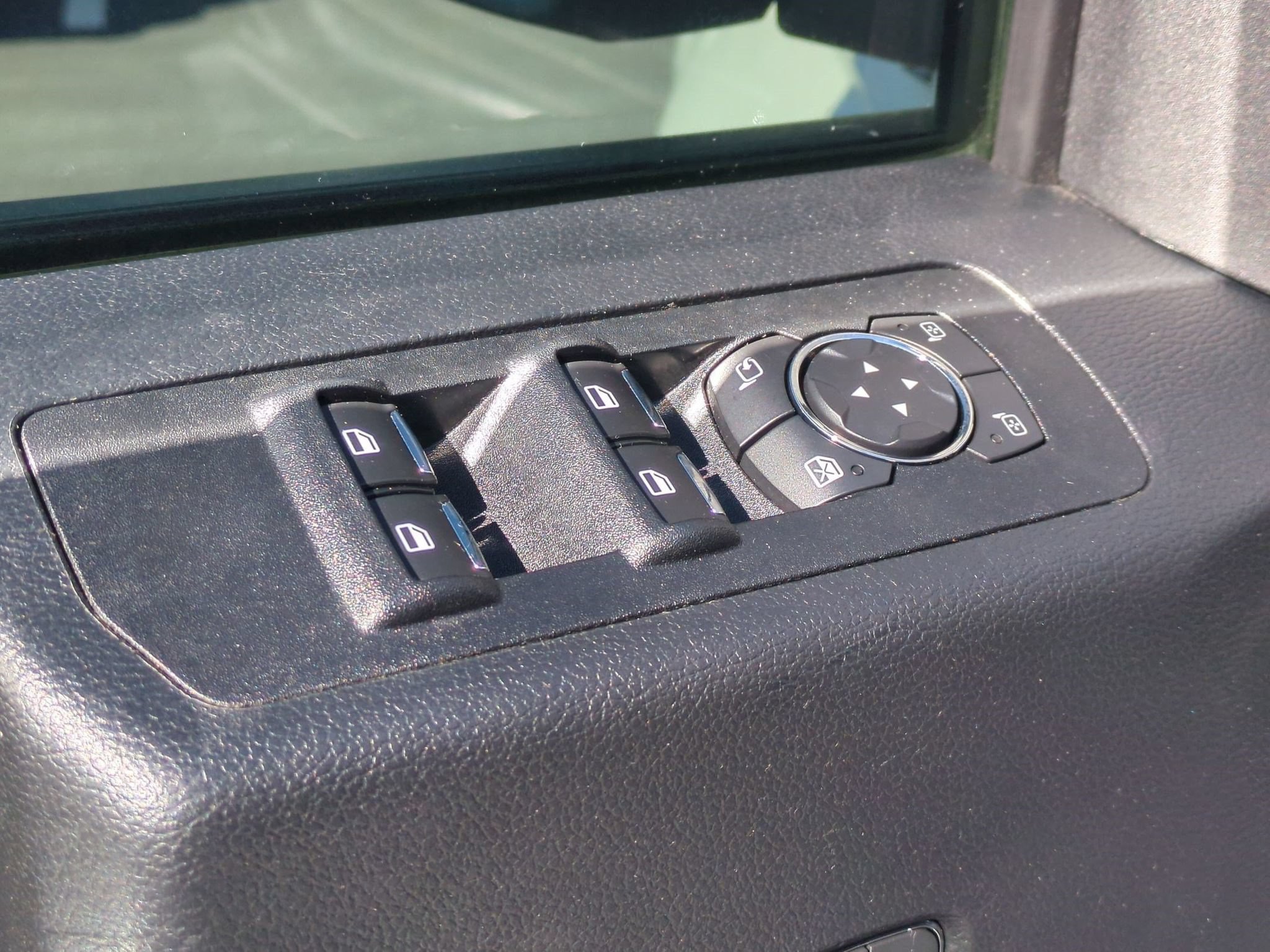 Certified 2019 Ford F150 Lariat RWD image 12