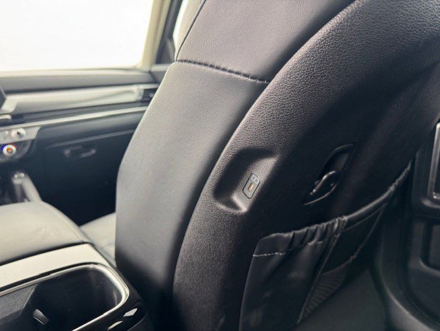 Used 2025 Kia Telluride S AWD/4WD image 29