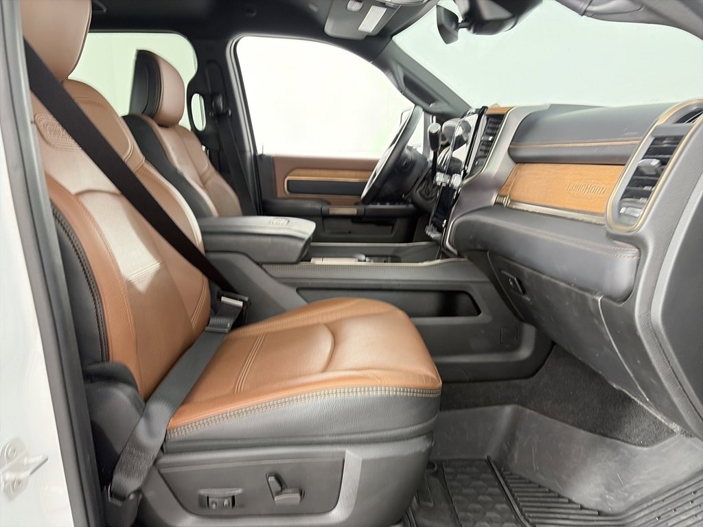 Used 2024 RAM 2500 Limited w/ Safety Group image 32