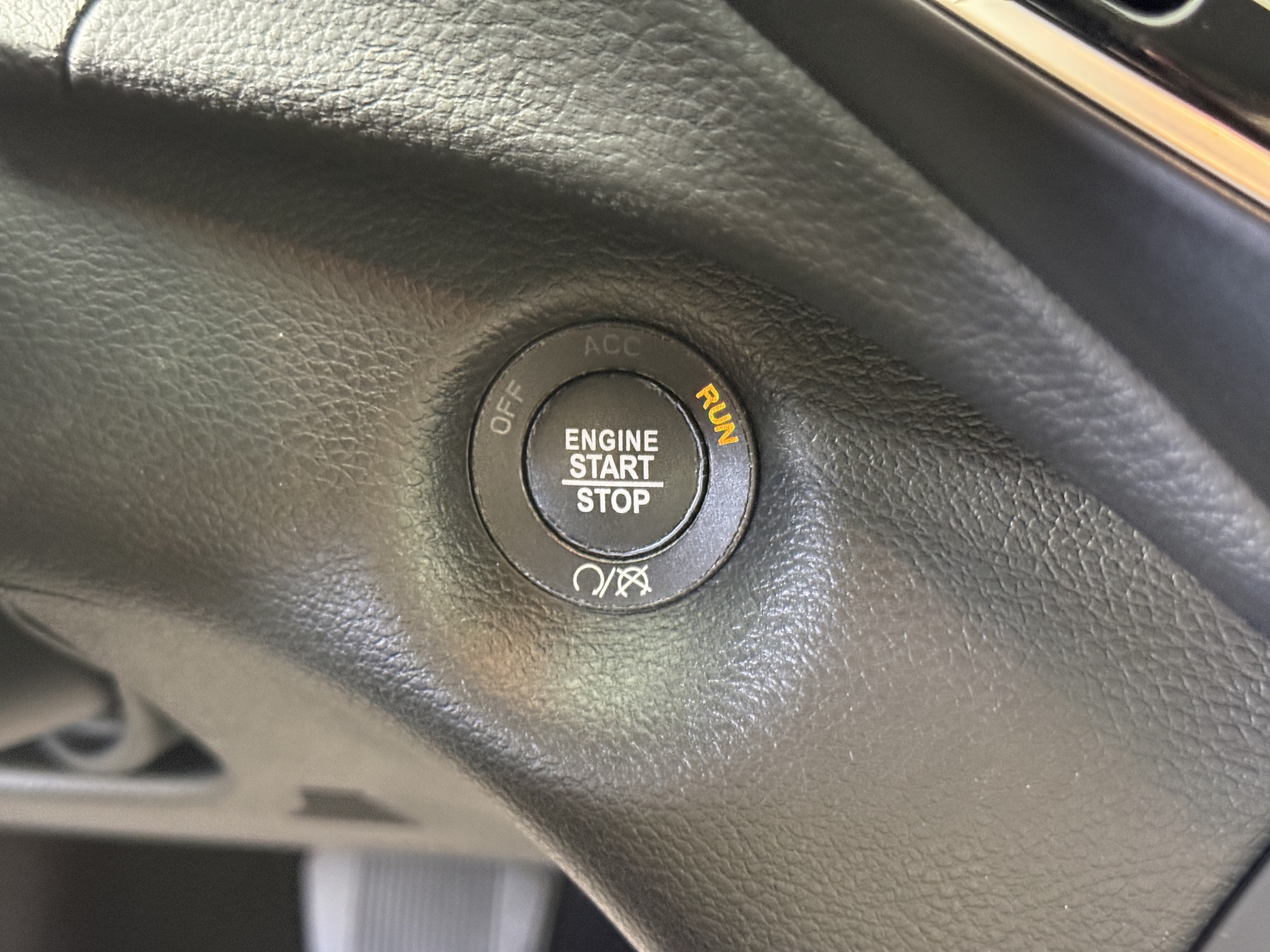 Used 2021 Jeep Cherokee Limited AWD/4WD image 30