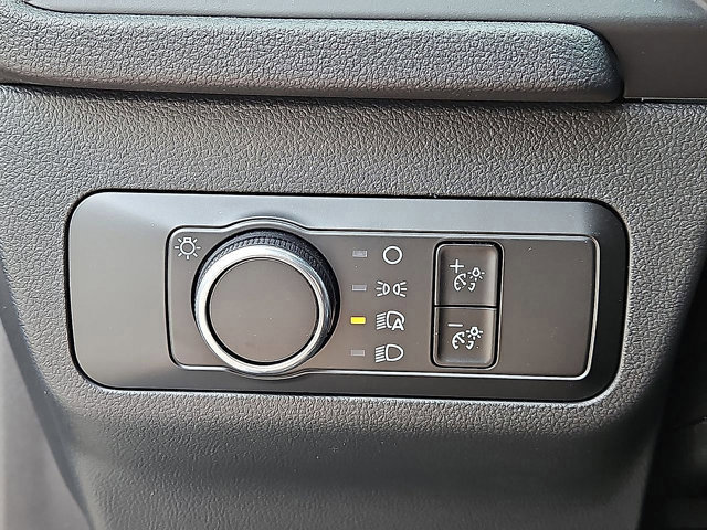 Certified 2025 Ford Escape ST-Line w/ Tech Pack #1 AWD/4WD image 24