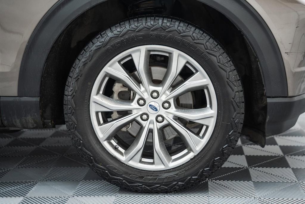 Certified 2021 Ford Explorer XLT w/ Equipment Group 202A image 19