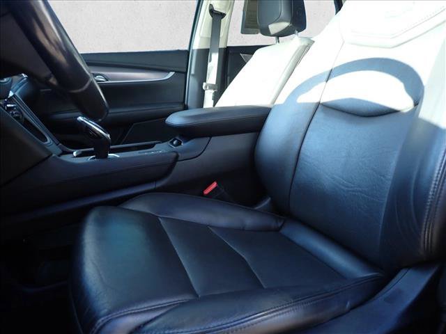 Used 2019 Cadillac XT5 Premium Luxury AWD/4WD image 14