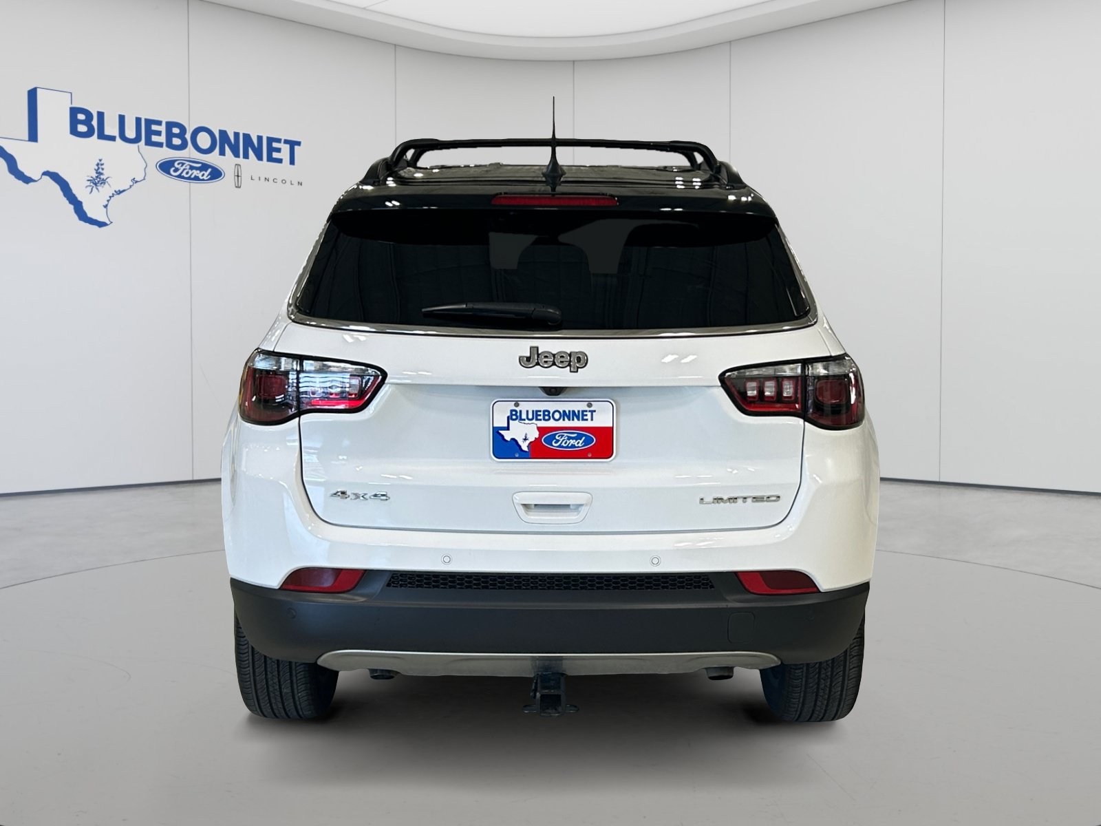 Used 2024 Jeep Compass Limited AWD/4WD image 6