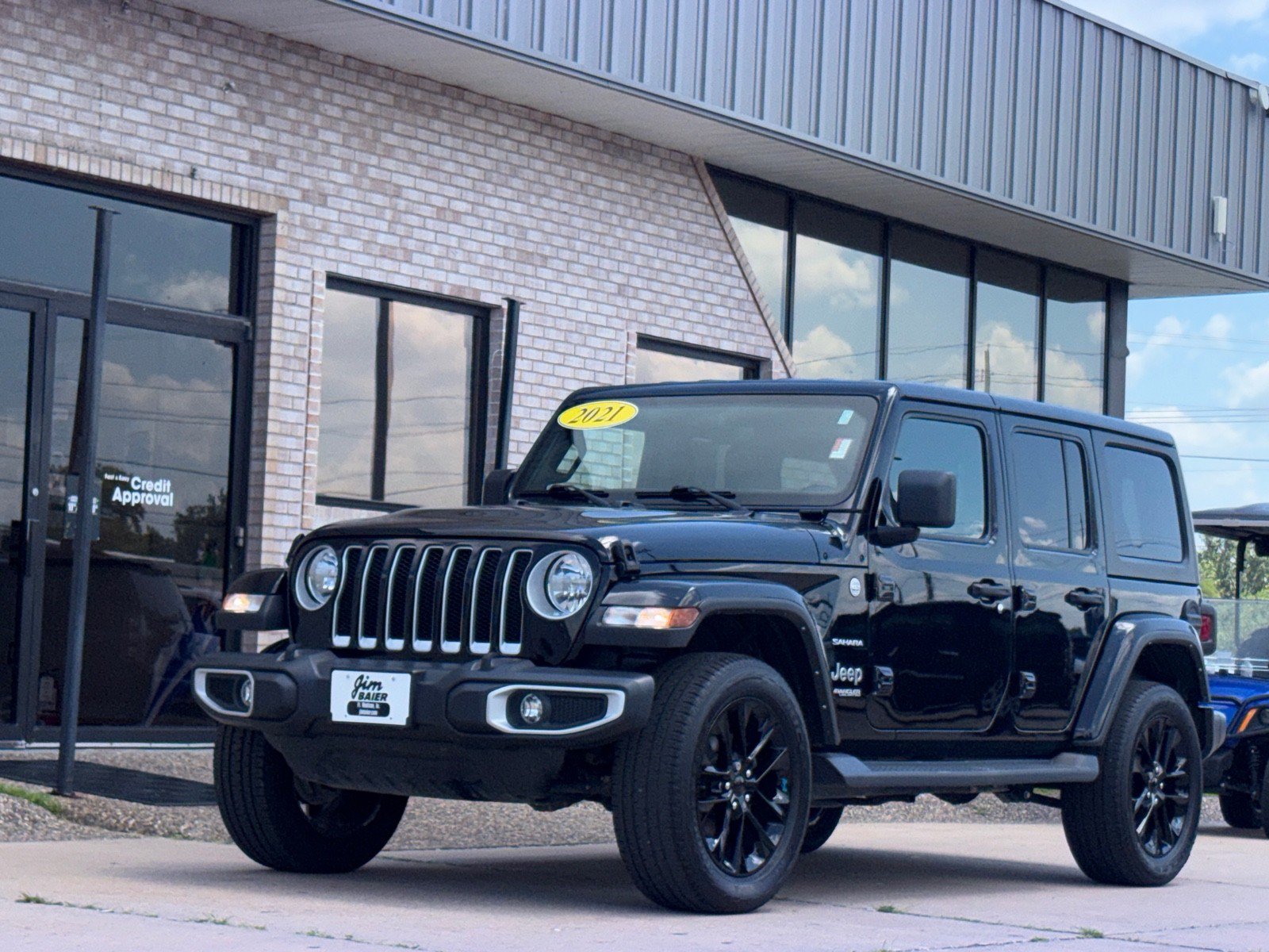 Used 2021 Jeep Wrangler Unlimited Sahara w/ Uconnect 4C Nav & Sound Group