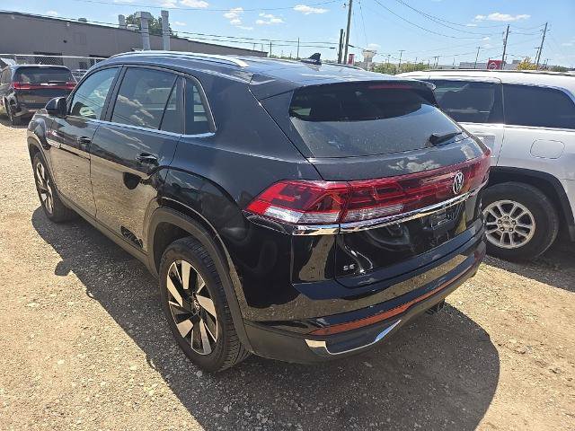 Used 2026 Volkswagen Atlas Cross Sport SE AWD/4WD image 2