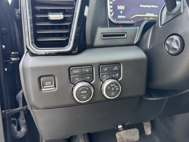 Used 2023 GMC Sierra 1500 Denali image 15