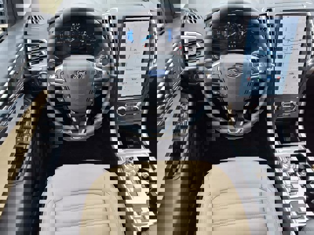 Certified 2024 Ford Edge SEL w/ Convenience Package image 8