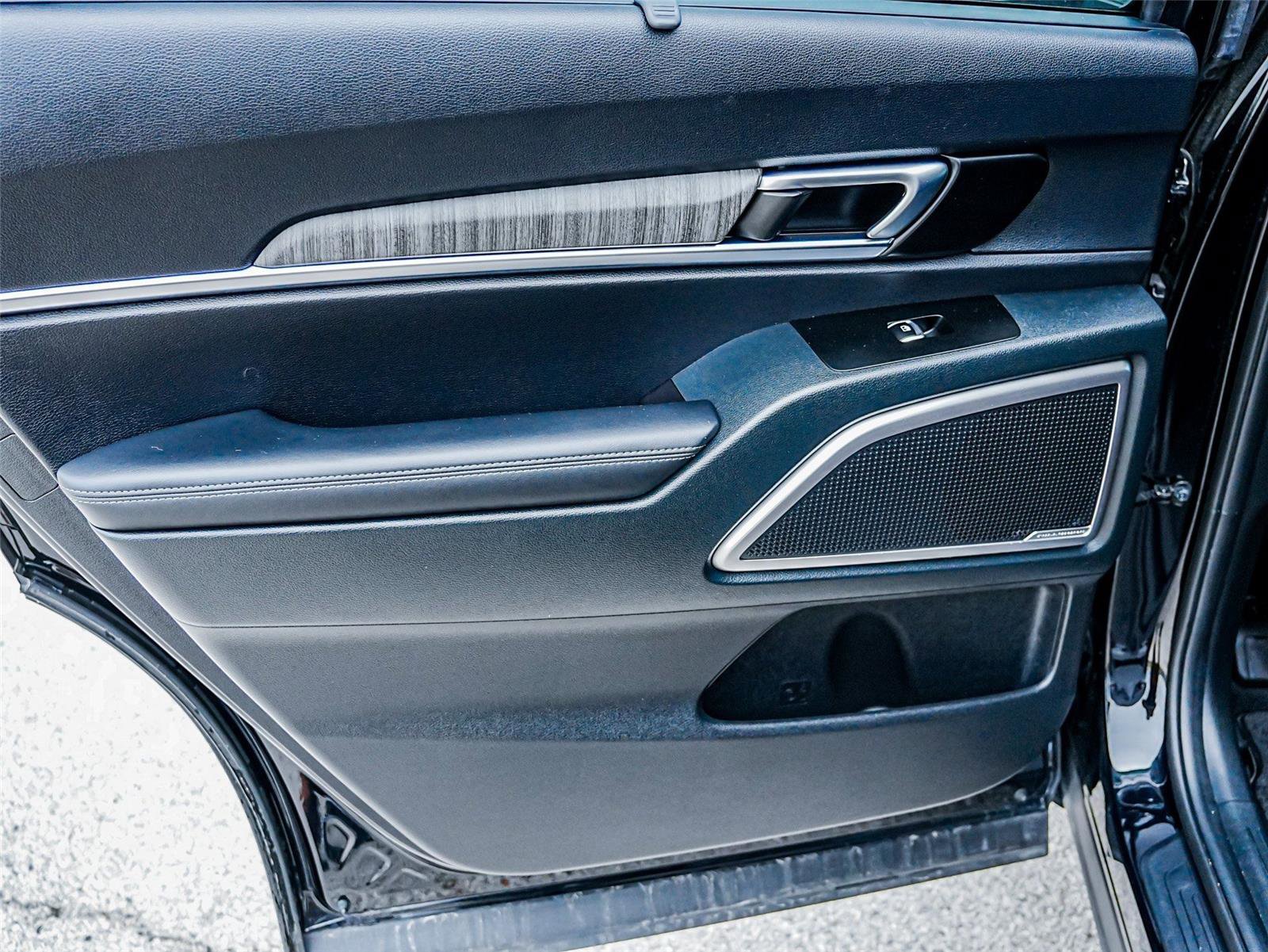 Used 2025 Kia Telluride EX AWD/4WD image 33
