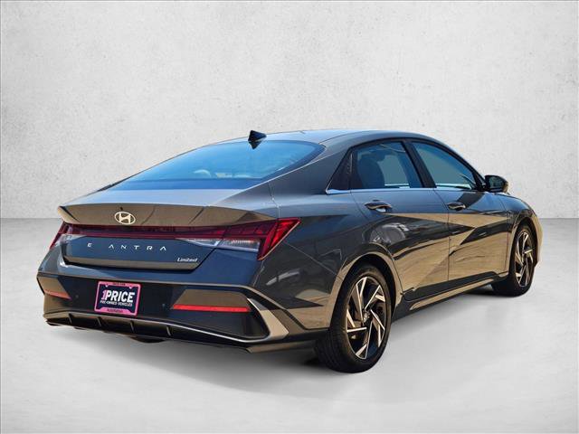 Used 2024 Hyundai Elantra Limited FWD image 5