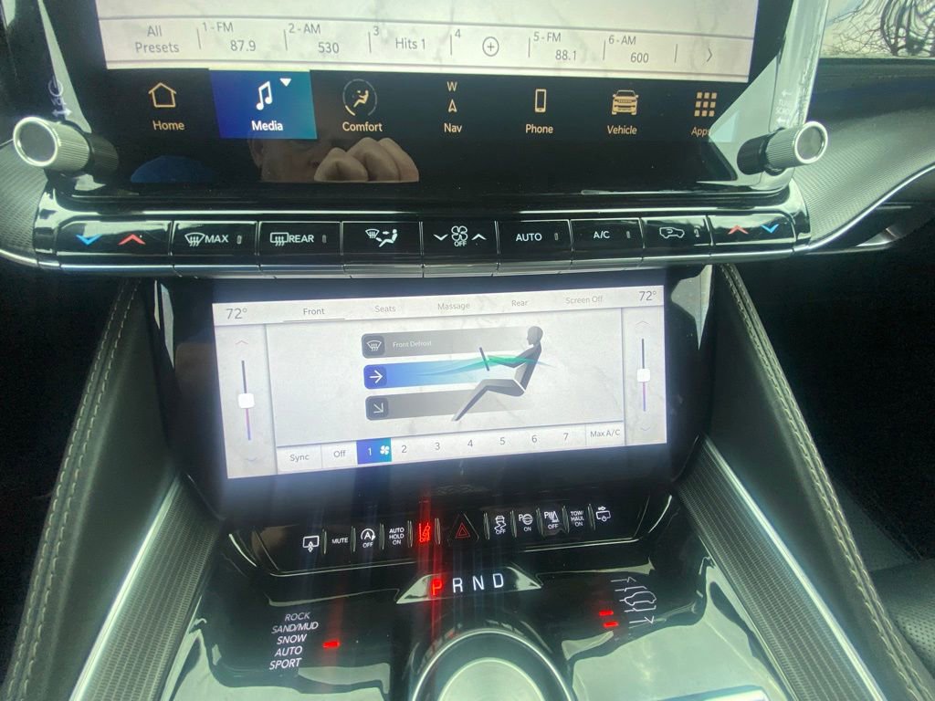 Used 2024 Jeep Grand Wagoneer L Series II w/ Quick Order Packagew 28T image 17