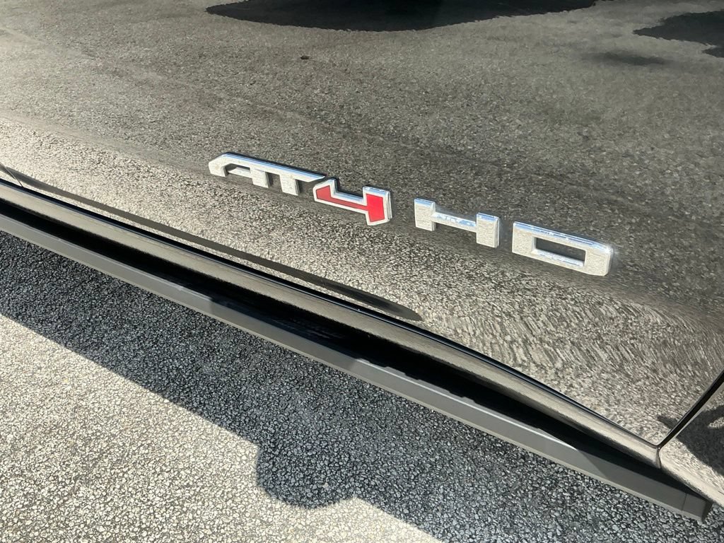 Used 2023 GMC Sierra 3500 AT4 w/ AT4 Premium Plus Package AWD/4WD image 17