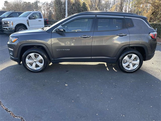 Used 2019 Jeep Compass Latitude image 31