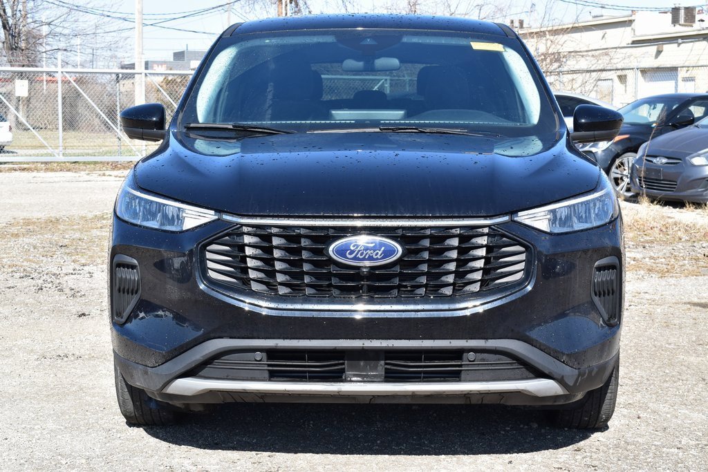 Certified 2023 Ford Escape Active w/ Tech Pack #2 image 2