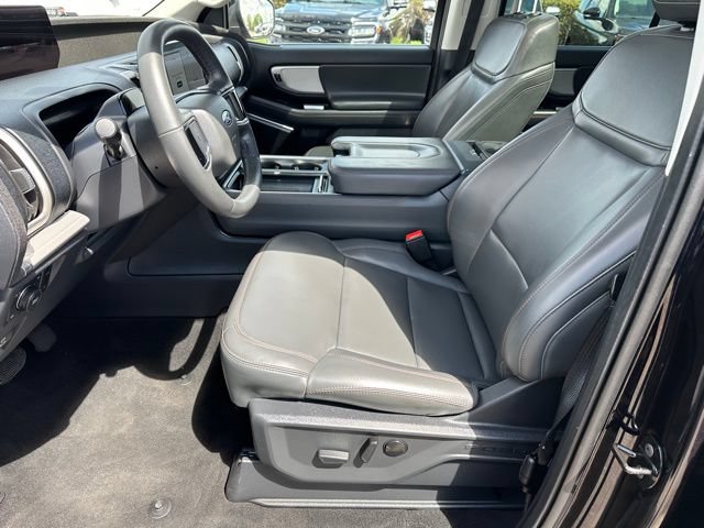 Certified 2025 Ford Expedition Active AWD/4WD image 23