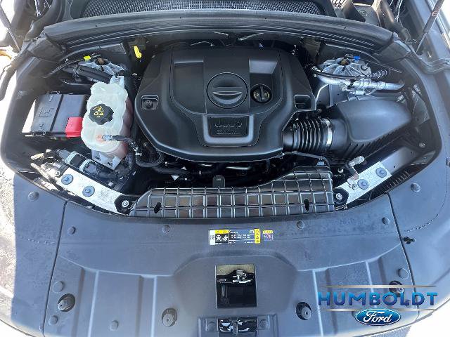 Used 2023 Jeep Grand Cherokee Summit AWD/4WD image 9