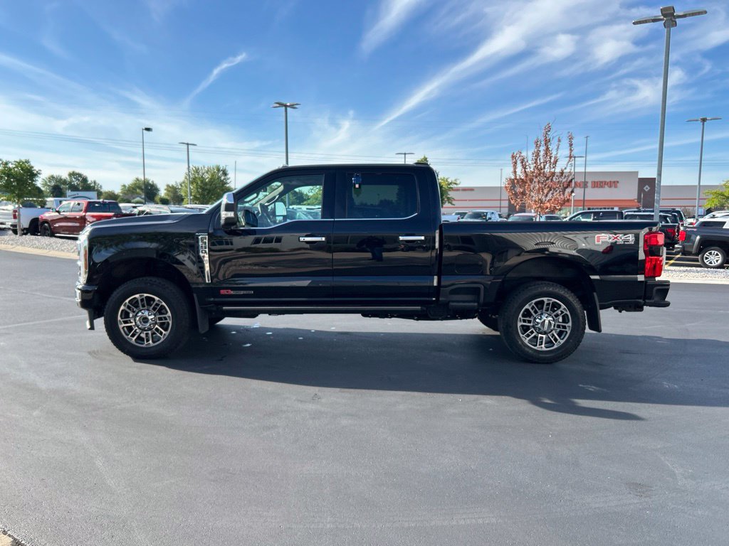 Certified 2025 Ford F350 Platinum w/ Platinum Plus Package AWD/4WD image 9
