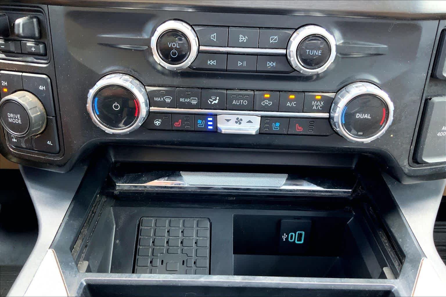Certified 2024 Ford F250 Lariat w/ Lariat Ultimate Package AWD/4WD image 34