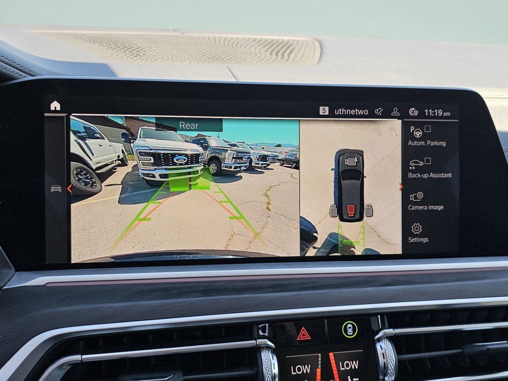 Used 2020 BMW X7 xDrive40i w/ Premium Package AWD/4WD image 9